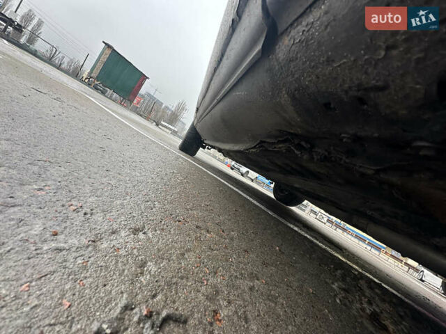 Серый Мазда 626, объемом двигателя 2.5 л и пробегом 250 тыс. км за 1500 $, фото 6 на Automoto.ua