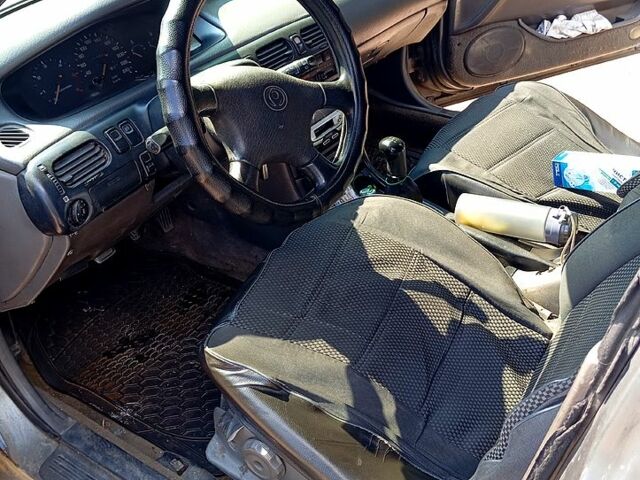 Сірий Мазда 626, об'ємом двигуна 2 л та пробігом 300 тис. км за 1700 $, фото 8 на Automoto.ua