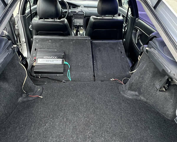 Серый Мазда 626, объемом двигателя 2.5 л и пробегом 300 тыс. км за 2200 $, фото 3 на Automoto.ua