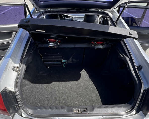 Серый Мазда 626, объемом двигателя 2.5 л и пробегом 300 тыс. км за 2200 $, фото 8 на Automoto.ua