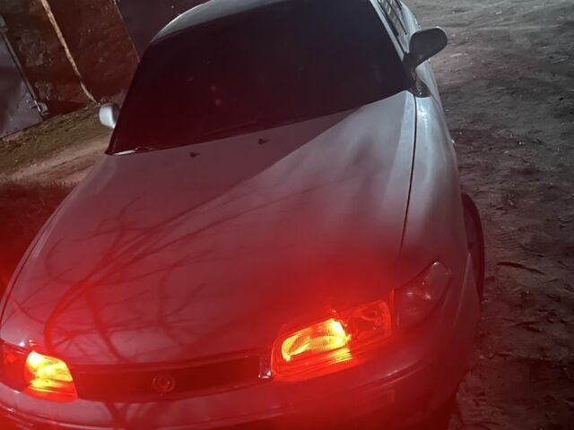 Серый Мазда 626, объемом двигателя 2 л и пробегом 350 тыс. км за 1100 $, фото 2 на Automoto.ua