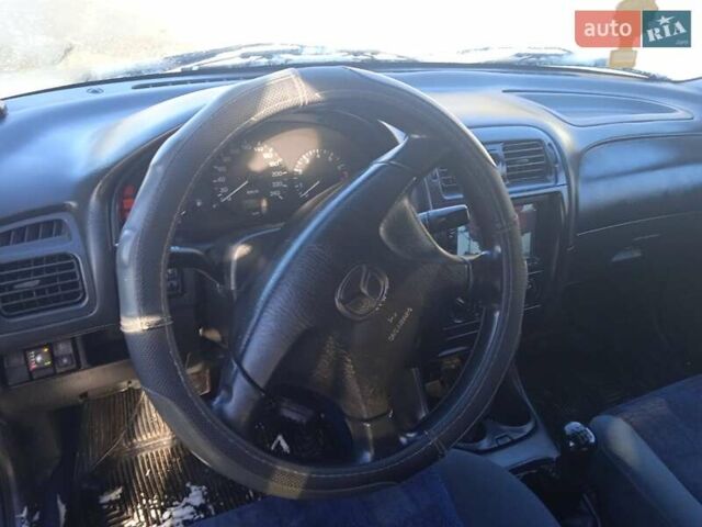 Серый Мазда 626, объемом двигателя 2 л и пробегом 483 тыс. км за 2500 $, фото 5 на Automoto.ua