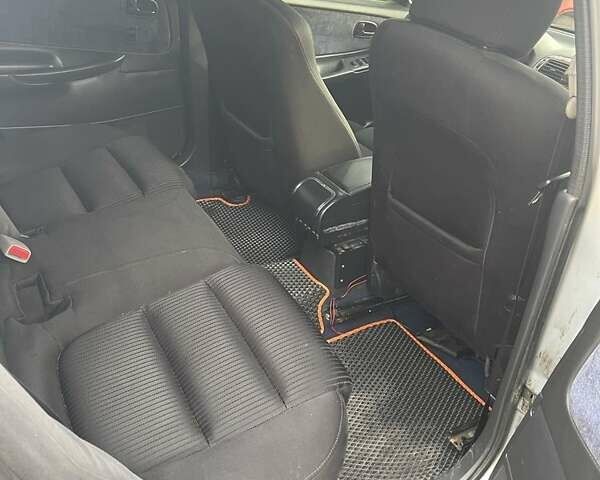 Серый Мазда 626, объемом двигателя 2 л и пробегом 290 тыс. км за 2900 $, фото 6 на Automoto.ua