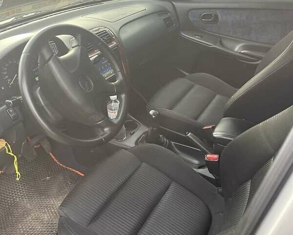 Серый Мазда 626, объемом двигателя 2 л и пробегом 290 тыс. км за 2900 $, фото 3 на Automoto.ua