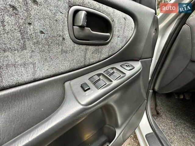 Серый Мазда 626, объемом двигателя 1.8 л и пробегом 340 тыс. км за 2200 $, фото 6 на Automoto.ua