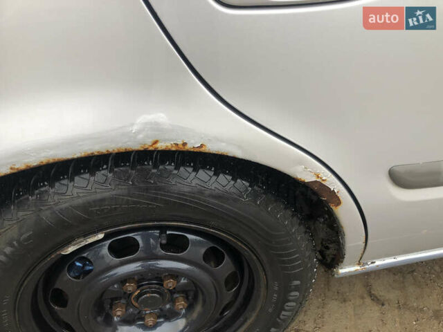 Сірий Мазда 626, об'ємом двигуна 2 л та пробігом 300 тис. км за 1900 $, фото 7 на Automoto.ua