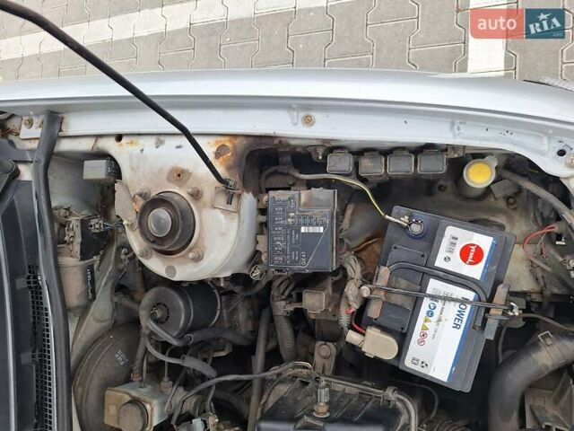 Серый Мазда 626, объемом двигателя 2 л и пробегом 319 тыс. км за 3200 $, фото 43 на Automoto.ua