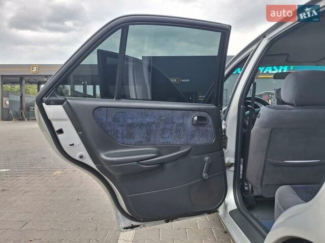 Серый Мазда 626, объемом двигателя 2 л и пробегом 319 тыс. км за 3200 $, фото 17 на Automoto.ua