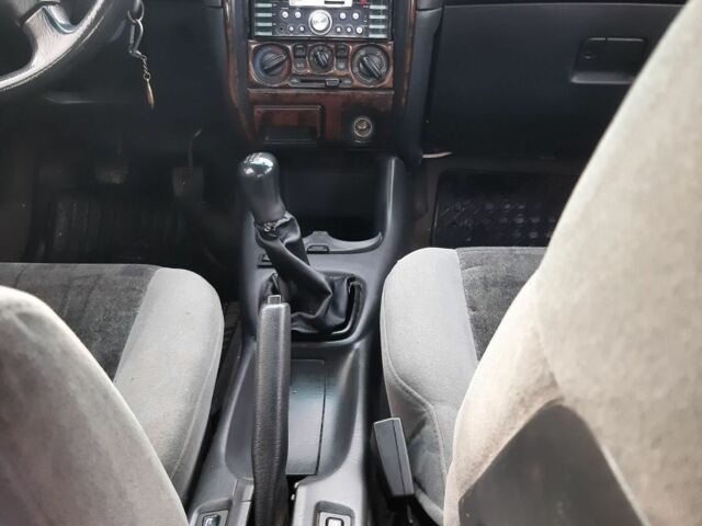 Серый Мазда 626, объемом двигателя 1.8 л и пробегом 225 тыс. км за 1200 $, фото 5 на Automoto.ua