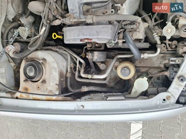 Серый Мазда 626, объемом двигателя 2 л и пробегом 319 тыс. км за 3200 $, фото 45 на Automoto.ua