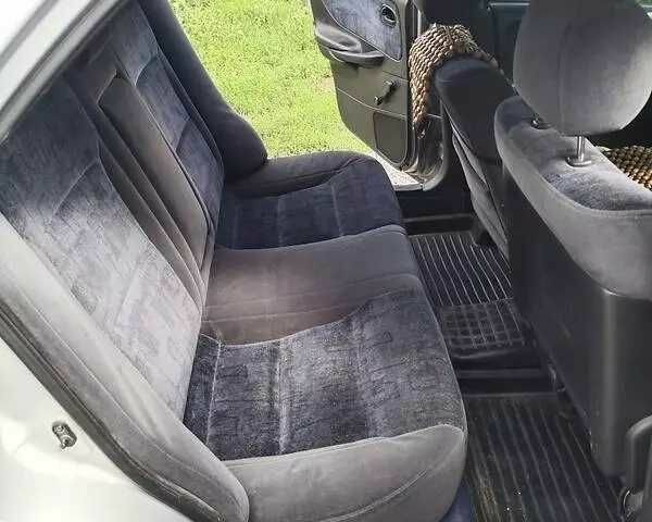 Сірий Мазда 626, об'ємом двигуна 2 л та пробігом 523 тис. км за 2000 $, фото 7 на Automoto.ua
