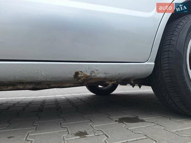 Серый Мазда 626, объемом двигателя 2 л и пробегом 319 тыс. км за 3200 $, фото 26 на Automoto.ua