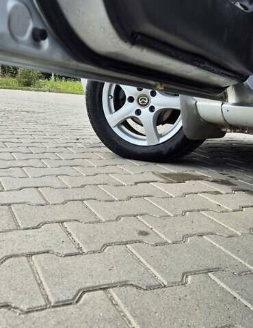 Серый Мазда 626, объемом двигателя 1.84 л и пробегом 286 тыс. км за 2800 $, фото 11 на Automoto.ua