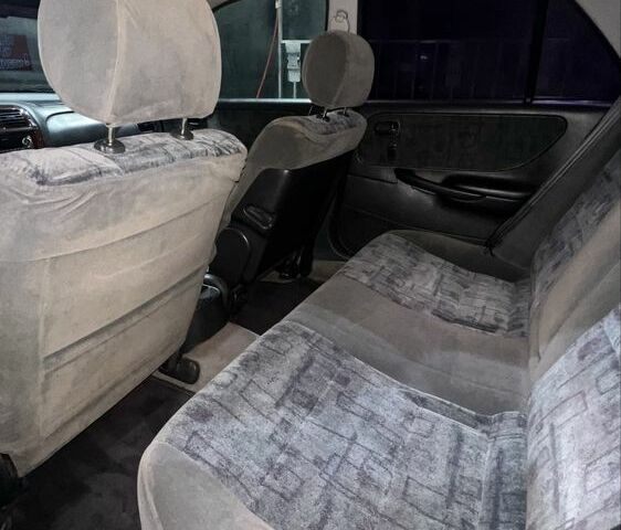 Серый Мазда 626, объемом двигателя 2 л и пробегом 105 тыс. км за 3800 $, фото 9 на Automoto.ua