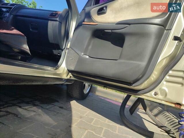 Серый Мазда 626, объемом двигателя 2 л и пробегом 350 тыс. км за 3300 $, фото 7 на Automoto.ua