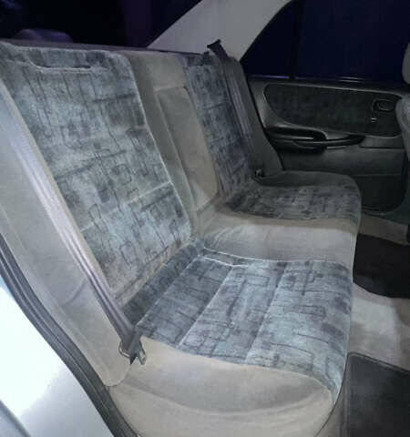 Сірий Мазда 626, об'ємом двигуна 2 л та пробігом 105 тис. км за 3800 $, фото 18 на Automoto.ua