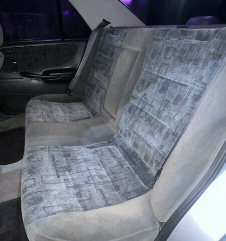 Сірий Мазда 626, об'ємом двигуна 2 л та пробігом 105 тис. км за 3800 $, фото 17 на Automoto.ua