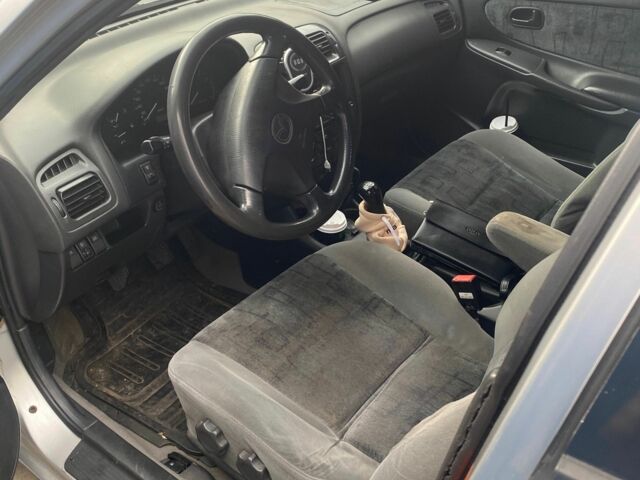 Сірий Мазда 626, об'ємом двигуна 1.8 л та пробігом 420 тис. км за 2500 $, фото 6 на Automoto.ua