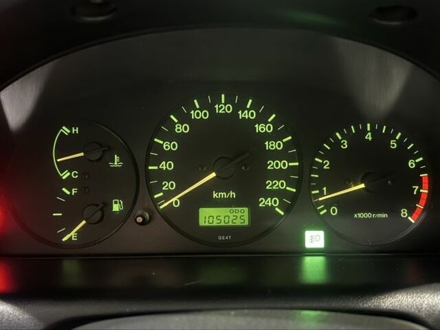 Серый Мазда 626, объемом двигателя 2 л и пробегом 105 тыс. км за 3800 $, фото 17 на Automoto.ua