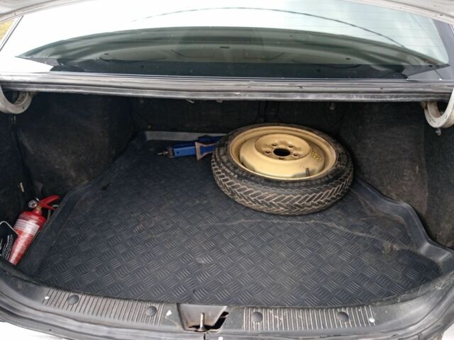 Сірий Мазда 626, об'ємом двигуна 1.8 л та пробігом 290 тис. км за 3100 $, фото 22 на Automoto.ua