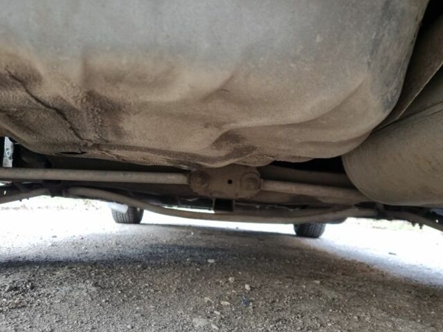 Серый Мазда 626, объемом двигателя 2 л и пробегом 230 тыс. км за 4500 $, фото 12 на Automoto.ua