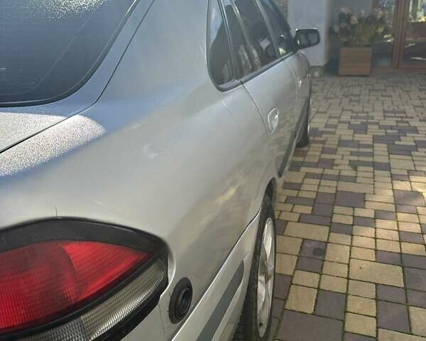 Серый Мазда 626, объемом двигателя 1.99 л и пробегом 366 тыс. км за 2300 $, фото 7 на Automoto.ua