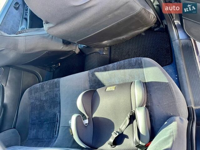 Серый Мазда 626, объемом двигателя 1.84 л и пробегом 562 тыс. км за 3000 $, фото 7 на Automoto.ua