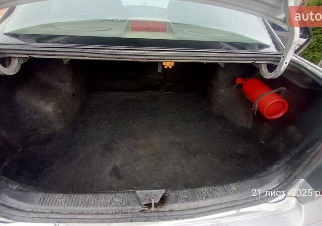 Серый Мазда 626, объемом двигателя 2 л и пробегом 341 тыс. км за 3500 $, фото 8 на Automoto.ua