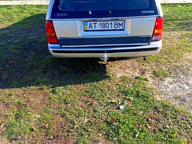 Серый Мазда 626, объемом двигателя 2 л и пробегом 318 тыс. км за 800 $, фото 2 на Automoto.ua