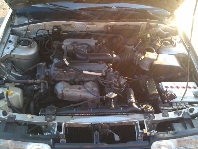 Серый Мазда 626, объемом двигателя 2 л и пробегом 400 тыс. км за 2300 $, фото 8 на Automoto.ua