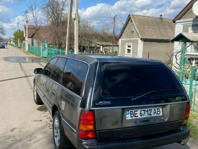Серый Мазда 626, объемом двигателя 0 л и пробегом 150 тыс. км за 900 $, фото 6 на Automoto.ua