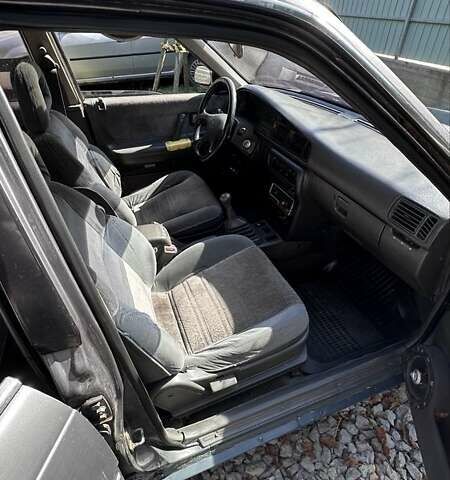Серый Мазда 626, объемом двигателя 2 л и пробегом 380 тыс. км за 800 $, фото 9 на Automoto.ua