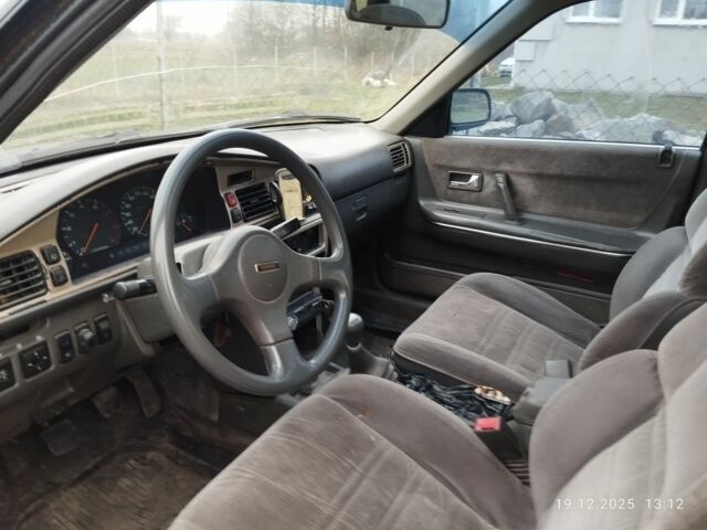 Серый Мазда 626, объемом двигателя 2.2 л и пробегом 350 тыс. км за 1100 $, фото 4 на Automoto.ua