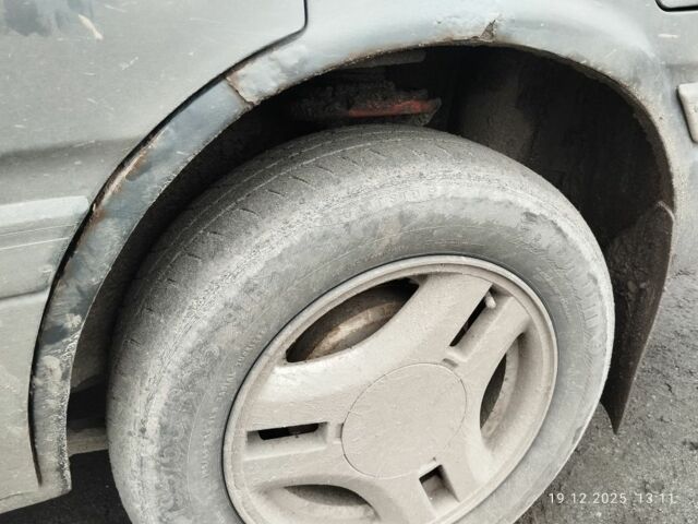 Серый Мазда 626, объемом двигателя 2.2 л и пробегом 350 тыс. км за 1100 $, фото 6 на Automoto.ua