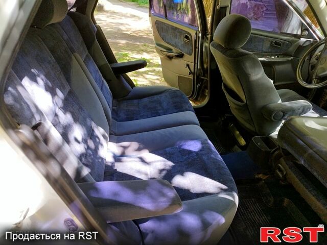 Сірий Мазда 626, об'ємом двигуна 1.8 л та пробігом 0 тис. км за 1190 $, фото 2 на Automoto.ua