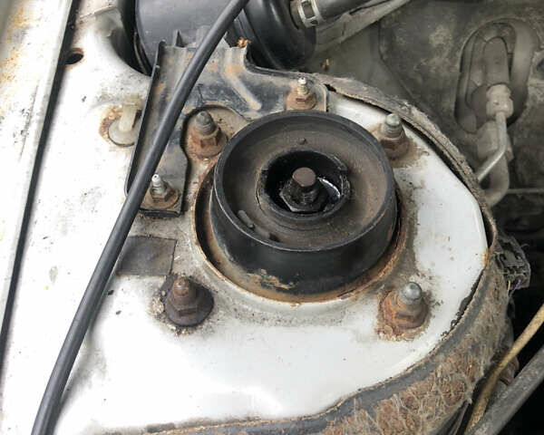 Серый Мазда 626, объемом двигателя 2 л и пробегом 123 тыс. км за 3100 $, фото 17 на Automoto.ua