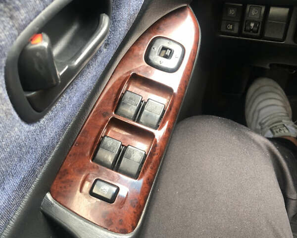 Серый Мазда 626, объемом двигателя 2 л и пробегом 123 тыс. км за 3100 $, фото 49 на Automoto.ua