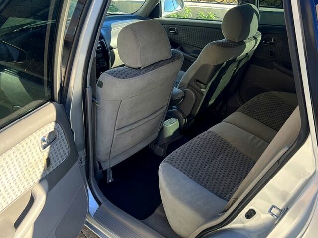 Мазда 626 2000 в Одессе на Automoto.ua Серый Мазда 626, объемом двигателя 2 л и пробегом 441 тыс. км за 3000 $, фото 5 на Automoto.ua