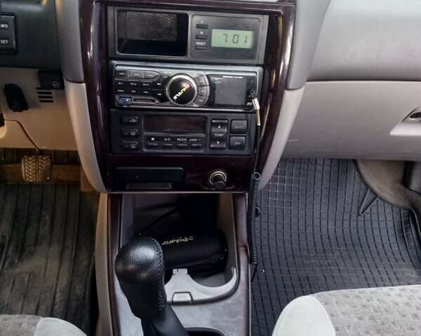 Серый Мазда 626, объемом двигателя 1.99 л и пробегом 303 тыс. км за 3500 $, фото 18 на Automoto.ua