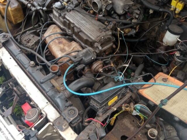 Серый Мазда 626, объемом двигателя 2 л и пробегом 500 тыс. км за 800 $, фото 4 на Automoto.ua