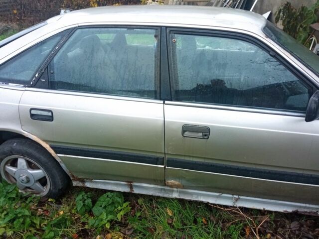 Серый Мазда 626, объемом двигателя 2 л и пробегом 500 тыс. км за 800 $, фото 8 на Automoto.ua