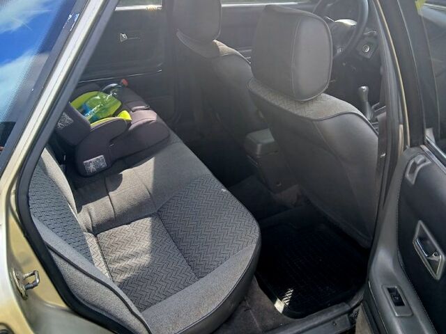 Серый Мазда 626, объемом двигателя 2 л и пробегом 370 тыс. км за 1950 $, фото 9 на Automoto.ua