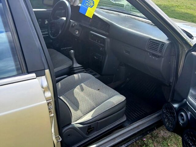 Серый Мазда 626, объемом двигателя 2 л и пробегом 370 тыс. км за 1950 $, фото 7 на Automoto.ua