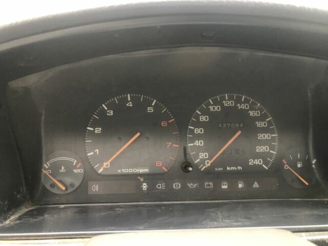 Сірий Мазда 626, об'ємом двигуна 2.2 л та пробігом 450 тис. км за 997 $, фото 5 на Automoto.ua