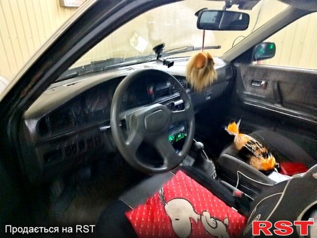 Серый Мазда 626, объемом двигателя 2.2 л и пробегом 670 тыс. км за 1000 $, фото 5 на Automoto.ua