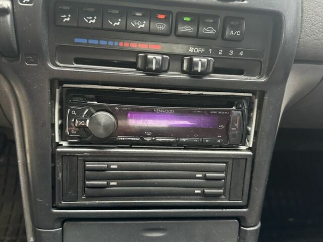 Серый Мазда 626, объемом двигателя 2.5 л и пробегом 235 тыс. км за 1500 $, фото 8 на Automoto.ua