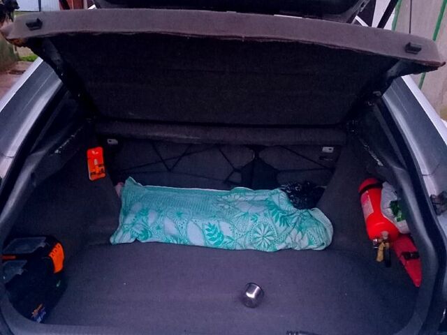 Сірий Мазда 626, об'ємом двигуна 2 л та пробігом 494 тис. км за 2600 $, фото 3 на Automoto.ua