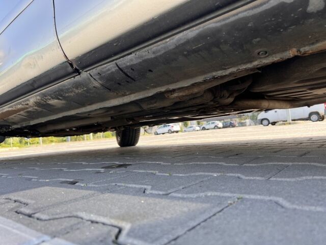 Серый Мазда 626, объемом двигателя 2.5 л и пробегом 300 тыс. км за 2200 $, фото 20 на Automoto.ua