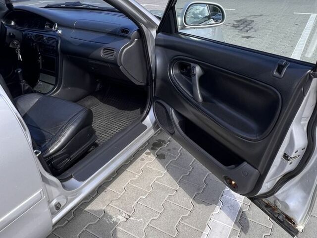 Серый Мазда 626, объемом двигателя 2.5 л и пробегом 300 тыс. км за 2200 $, фото 12 на Automoto.ua