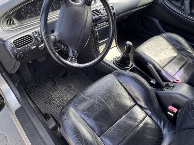 Серый Мазда 626, объемом двигателя 2.5 л и пробегом 300 тыс. км за 2200 $, фото 7 на Automoto.ua